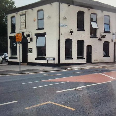 Kings Arms Hotel Farnworth Esterno foto